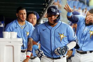 Isaac Paredes: Conectó cuadrangular 15 de la temporada en triunfo de Rays ante Angels