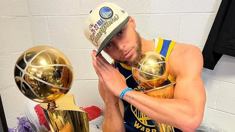 Stephen Curry: Clavó un tiro de 97 yardas en torneo de golf