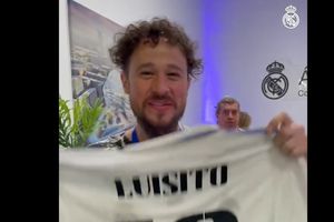 Real Madrid vs Barcelona: Luisito Comunica estuvo presente en el Santiago Bernabéu para el Clásico