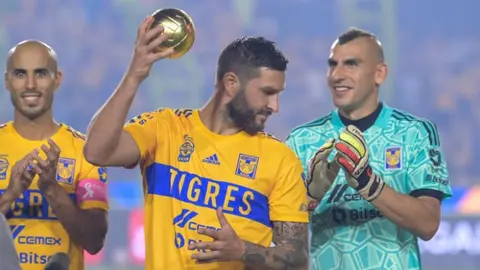 Tigres: Gignac recibió el balón de oro como mejor delantero de la temporada 2021-22