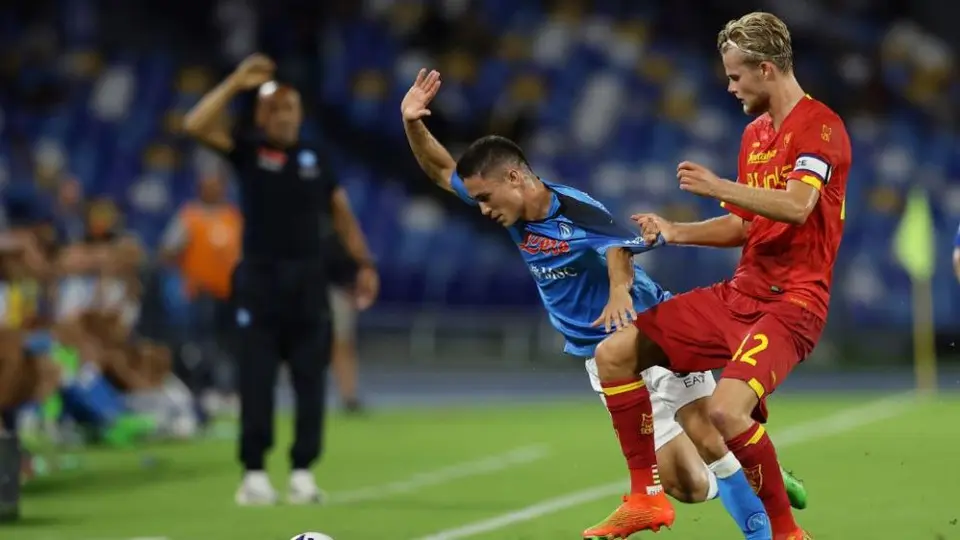 Chucky Lozano: Napoli dejó escapar la victoria y cedió el liderato de la Serie A