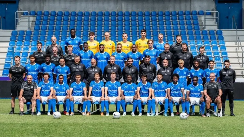 Gerardo Arteaga: Presente en la foto oficial del Genk; apunta a quedarse en Bélgica