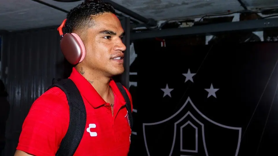 Anderson Santamaria sobre contraste entre Atlas y Chivas: "Hoy nos toca estar del otro lado"