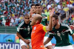 Sneijder aceptó que ‘no era penal’ sobre México en Brasil 2014: “¿Qué quieres que haga?”