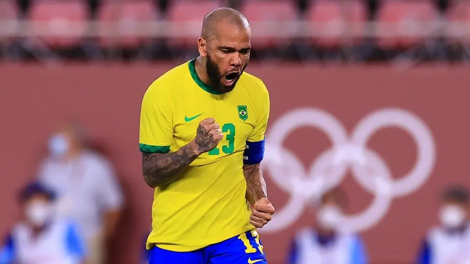 Dani Alves: Llegada a Pumas es inminente tras aceptar oferta de Universidad