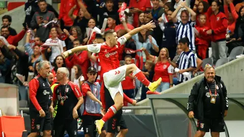 Diego Lainez:  Se quedó en la banca en victoria del Braga ante Union Berlin en Europa League