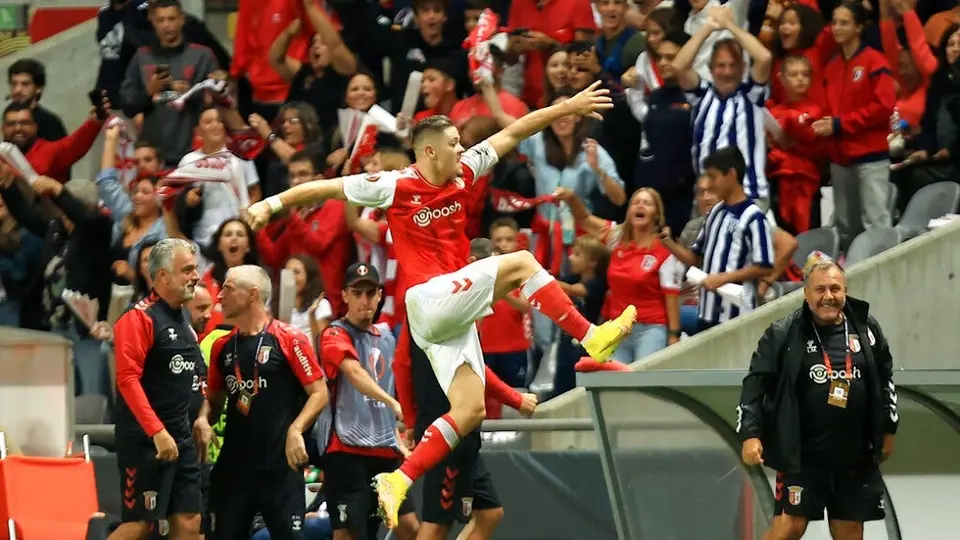 Diego Lainez:  Se quedó en la banca en victoria del Braga ante Union Berlin en Europa League