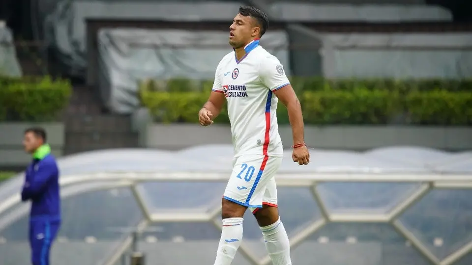 Iván Morales sobre su futuro en Cruz Azul: 'Tengo 3 años de contrato'