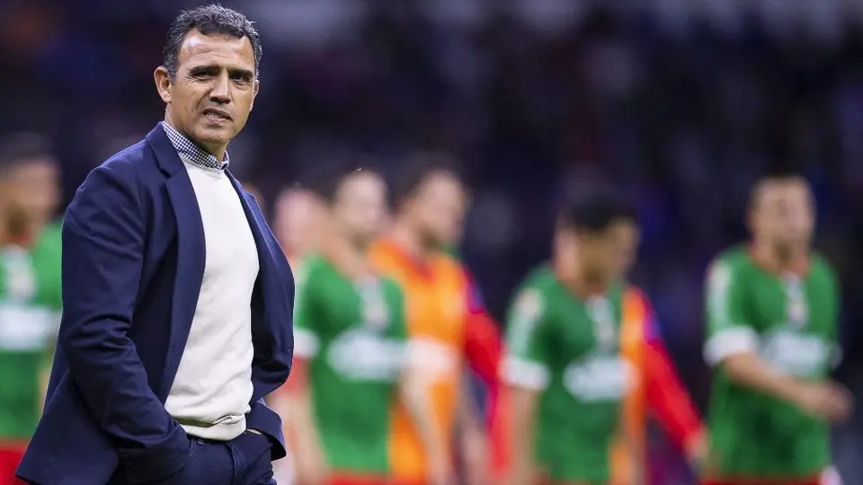 Chivas: Sólo las Semifinales garantizarán la continuidad de Ricardo Cadena