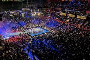 Ídolos del CMLL quieren que se pinte la Arena México con los colores patrios