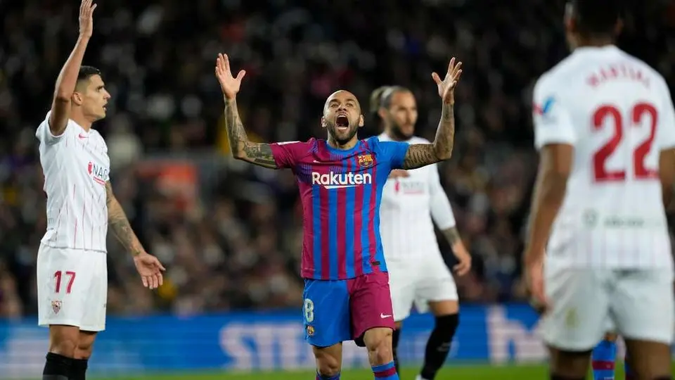 León envió mensaje a Dani Alves tras rechazo de Miguel Herrera: "Al 'Piojo' lo vemos en la 14"