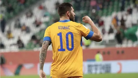 Gignac confesó que quisiera jugar más con Messi que con Mbappé