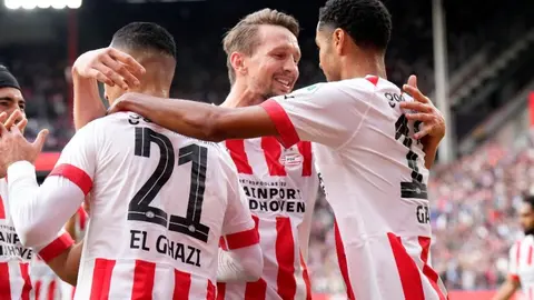 Erick Gutiérrez: PSV goleó al NEC con el 'mexa' en la cancha y son segundos de la Eredivisie
