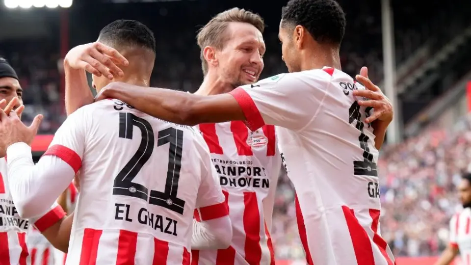 Erick Gutiérrez: PSV goleó al NEC con el 'mexa' en la cancha y son segundos de la Eredivisie