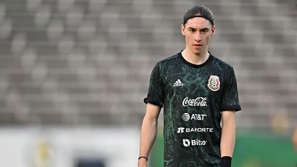 Marcelo Flores tras fichar con el Real Oviedo: 'Máxima ilusión y ganas de hacer historia juntos'
