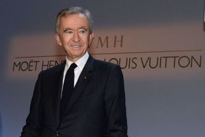 Dueño de Louis Vutton ganó en un día lo que Bad Bunny consiguió en todo un año con su gira