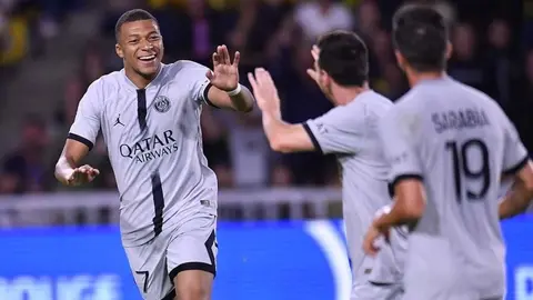 PSG: Goleó con doblete de Mbappé al Nantes y sigue líder en Francia