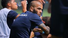 Dani Alves: 'En el futbol lo más importante es tener una mente fuerte y un buen pie'