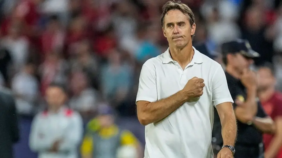 Tecatito Corona: Julen Lopetegui dejó de ser DT del Sevilla tras caer en Champions League