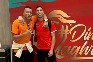 Kylian Mbappé felicitó a Hakimi tras la clasificación de Marruecos