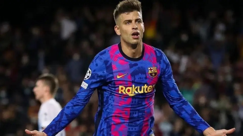 Xavi recriminó actitud de Piqué por falta de minutos: 'Ahora vas a jugar menos'