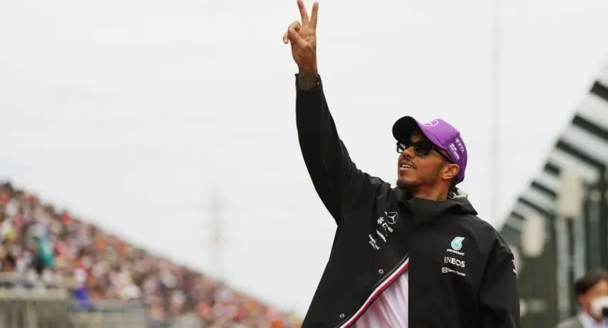 Lewis Hamilton lanzó dardo a equipos de la F1: 'Yo rediseñé el volante y todos me copiaron'
