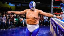 CMLL: Blue Panther cae inconsciente y conmocionado en plena lucha