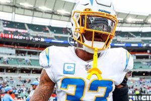 NFL: Los Chargers extendieron el contrato de Derwin James por cuatro temporadas