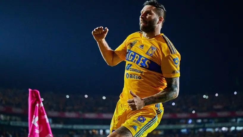 Gignac felicitó a Giroud por convertirse en el máximo goleador de la Selección Francesa