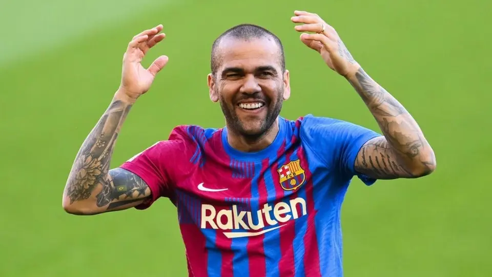 Pumas: Leopoldo Silva confirmó que hay conversaciones con Dani Alves para llegar a la UNAM