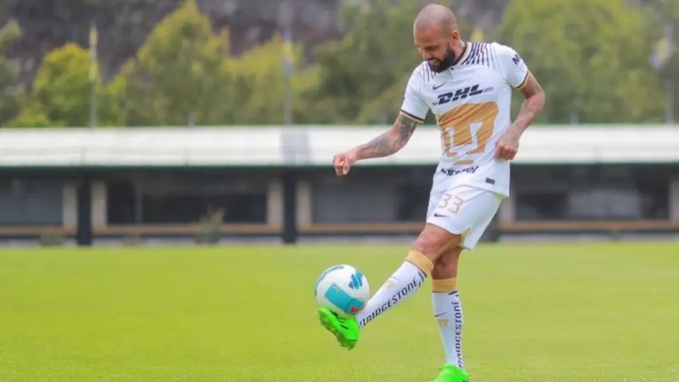 Pumas: Dani Alves, listo para debutar este miércoles ante Mazatlán FC, pero...