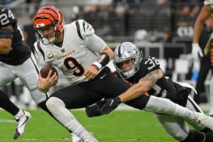 NFL: Joe Burrow fue operado de emergencia y no estará con Bengals en primeras prácticas