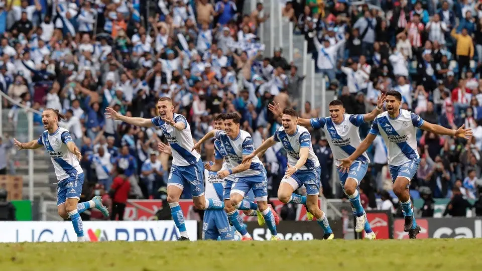 Liga MX: Puebla volvió a eliminar a Chivas en penales y afianzó su pase a Cuartos de Final