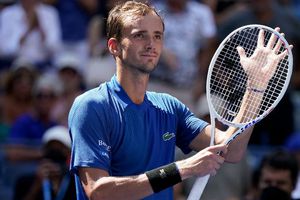Daniil Medvedev: Arrolló en tres sets a Kozlov y está en segunda ronda