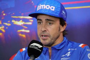 F1: Fernando Alonso se disculpó con Lewis Hamilton tras llamarlo 'idiota'