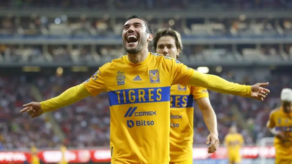 Chivas: Sufrió engañosa goleada a manos de Tigres de cara al Clásico Nacional