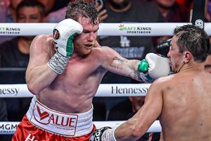 Canelo Álvarez le dio un ‘gancho’ a Amaury Vergara; el boxeador no conocía al dueño de Chivas
