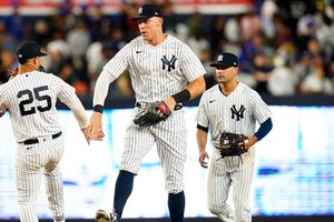 Yankees vencieron a Mets y barren Serie del Subway