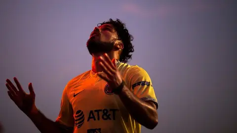 América: Bruno Valdez, el elegido para salir tras la ausencia de Cáceres en el Mundial