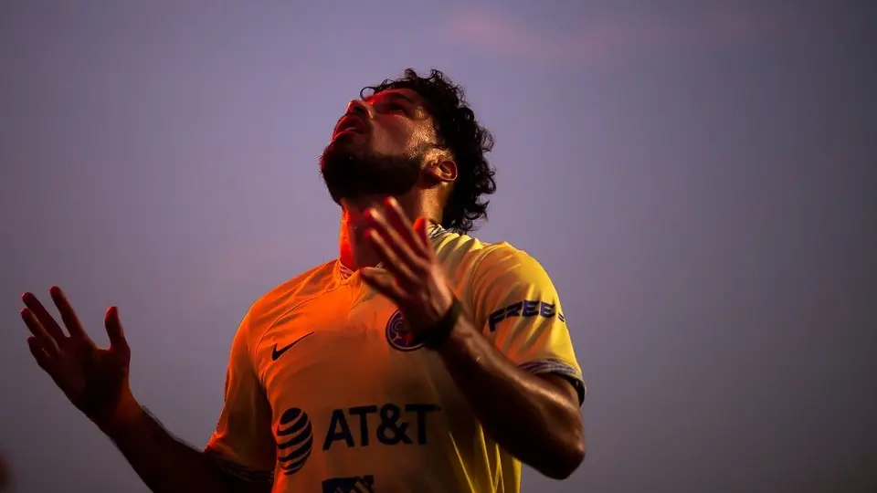 América: Bruno Valdez, el elegido para salir tras la ausencia de Cáceres en el Mundial