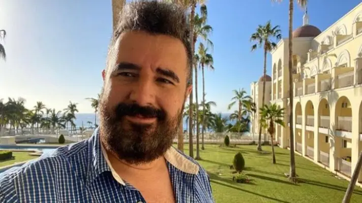 Álvaro Morales lanzó indirecta a Ochoa: ‘Ustari sí bloquea penaltis y no gente en Twitter’