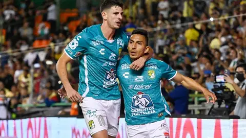 León: Di Yorio peleó con Mena por cobrar el penalti de la victoria ante América