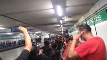 Usuarios del Metro de la CDMX se unieron para cantar ‘Ni tú ni nadie’