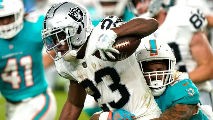 Raiders: Kenyan Drake sería cortado por el equipo