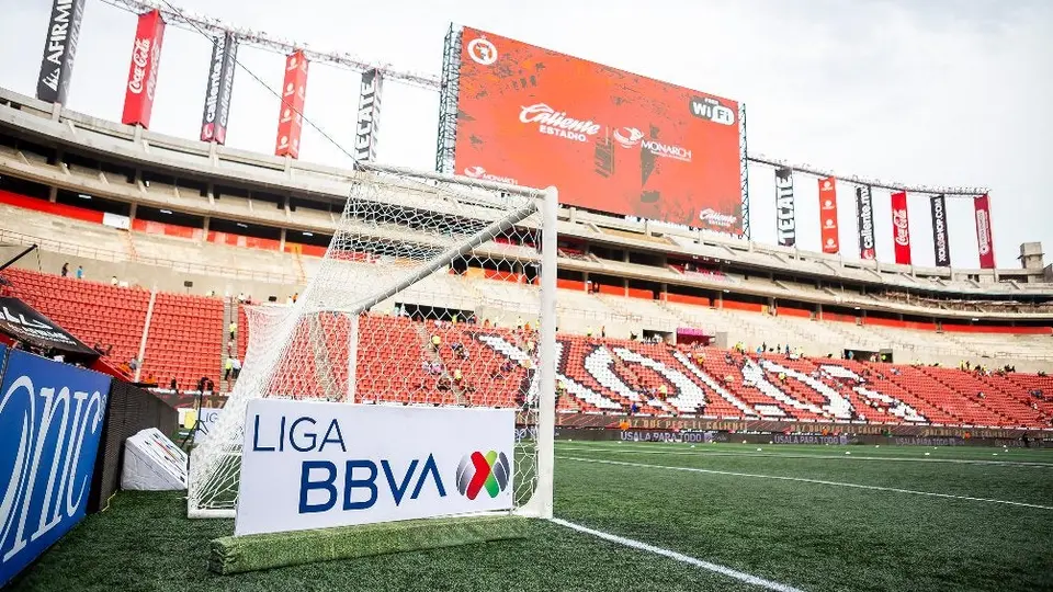 Xolos vs Puebla: Un auto fue incendiado a metros del estadio Caliente mientras se disputaba el partido