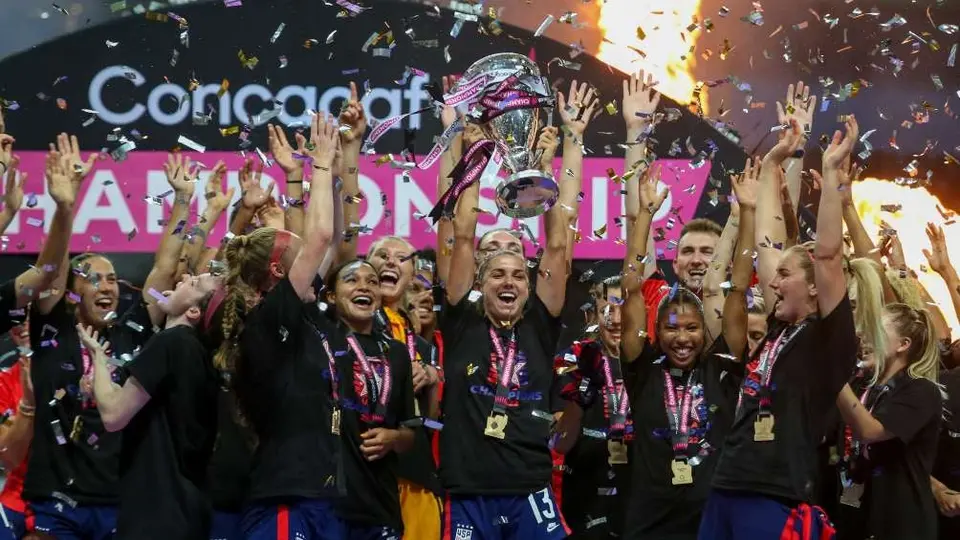 Campeonato Concacaf W: Alex Morgan bebió margaritas en el trofeo del Campeonato