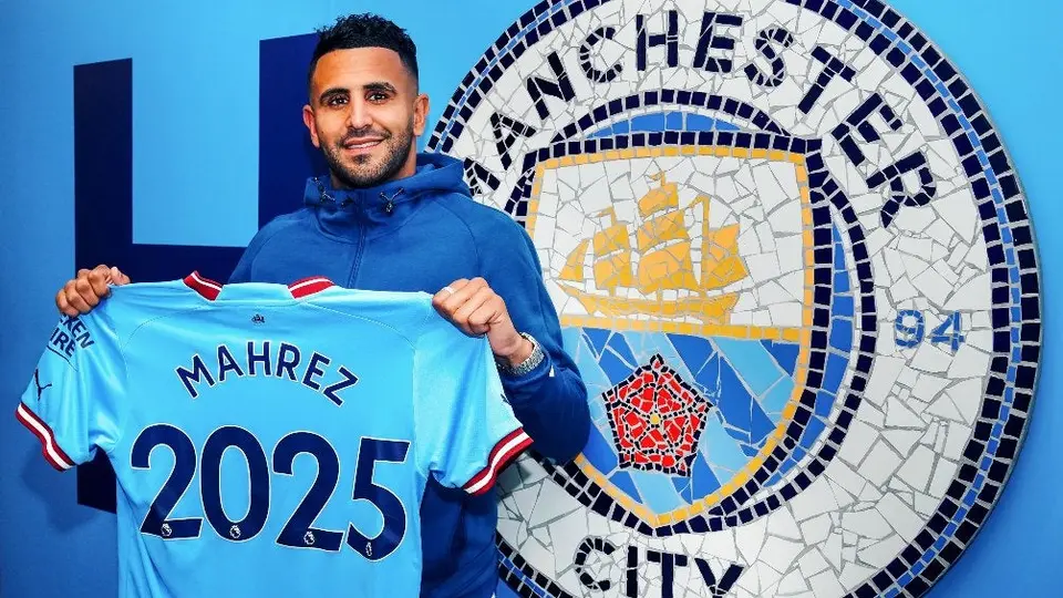 Manchester City: Riyad Mahrez renovó con el club hasta 2025