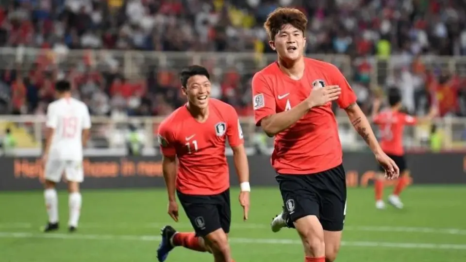 Video: Nuevo compañero coreano del Chucky Lozano, cantó y bailó el Gangnam Style