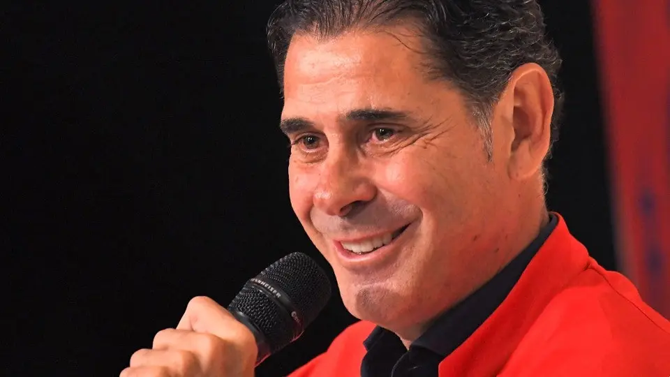 Chivas: Fernando Hierro está en España para convencer a Albert Celades de tomar al Rebaño