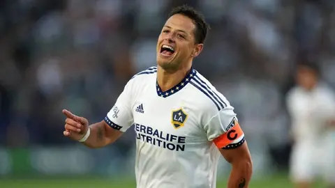 Chicharito Hernández: Marcó doblete con el Galaxy mientras jugaba el Tri